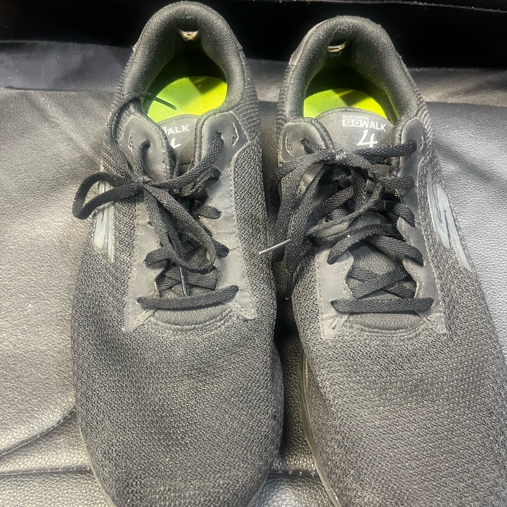 Sz 13 Skechers Go Walk Men’s
